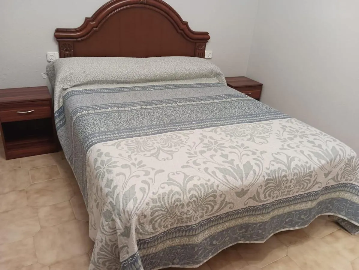 Piso De 4 Habitaciones En El Centro De Roses Apartment