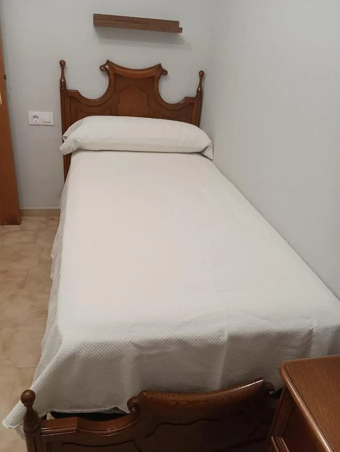 Piso De 4 Habitaciones En El Centro De Roses