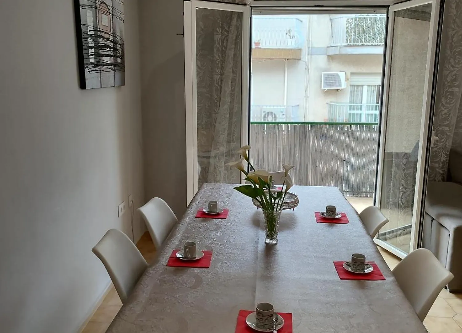 Piso De 4 Habitaciones En El Centro De Roses 0*,  Spain